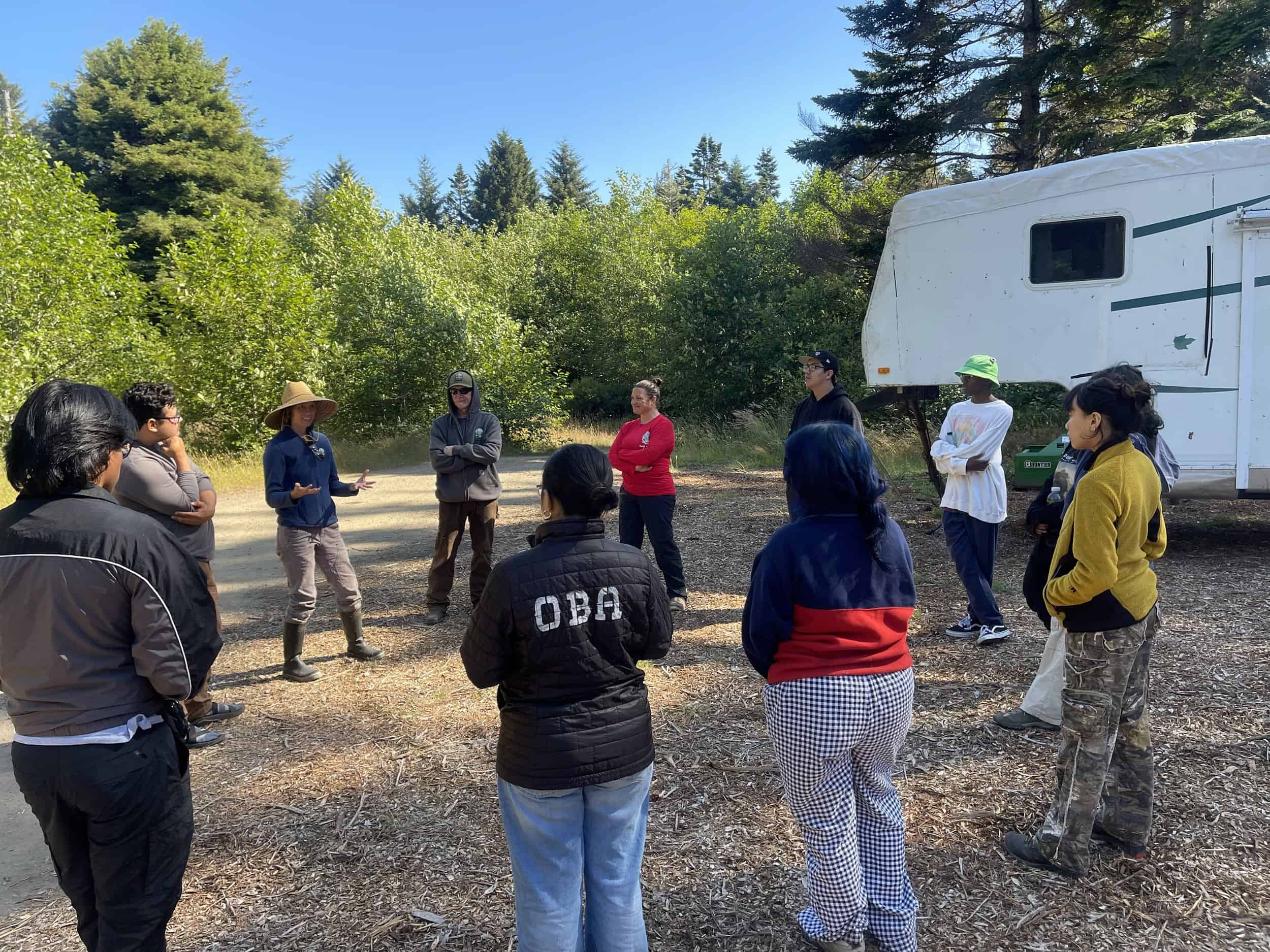  Preserve Stewards Jessie and Tim welcome the Outward Bound Adventure crew. Photo by Dulce Real. 